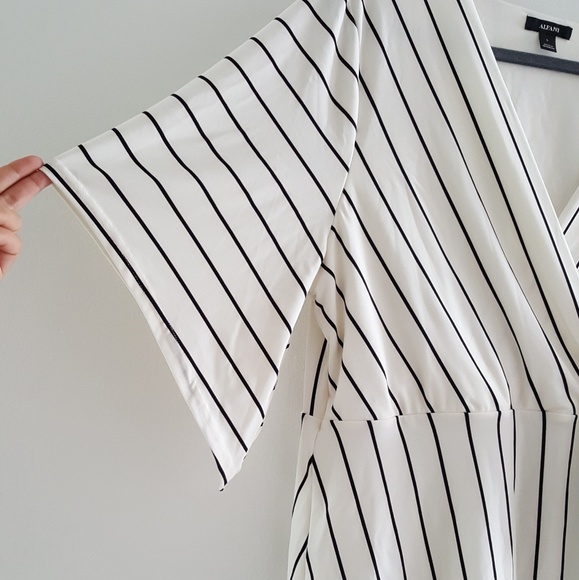 Elegant striped top - Picture 4 of 8